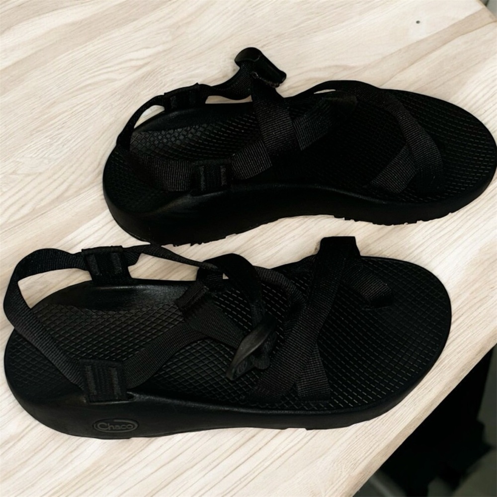 Chaco Women's Classic Black Sandals
